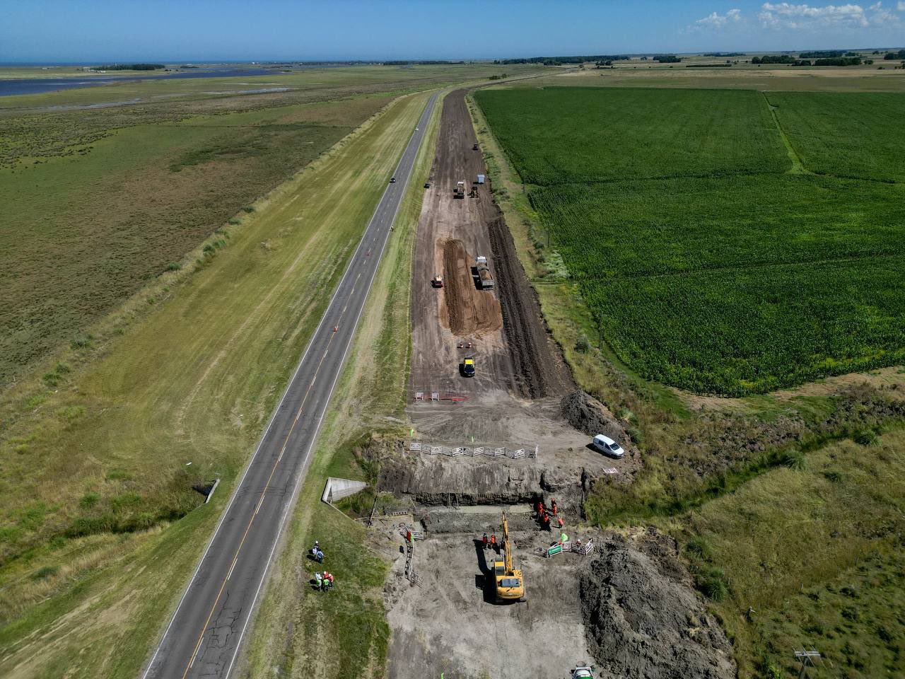 Comenzaron las obras que transformarán en autovía otro tramo de la Ruta 11